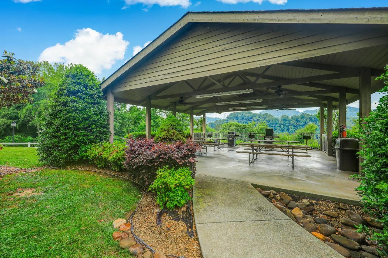 Appartamento Lazy Days Retreat Whispering Pines 224 Pigeon Forge Esterno foto